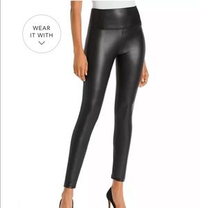 Bloomingdale’s Black Faux Leather Lined Leggings, Large